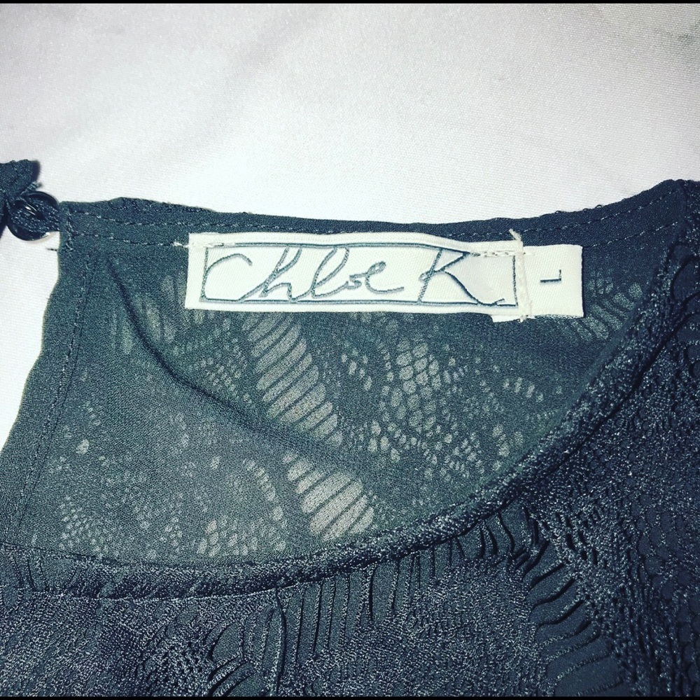 Chloe K Cropped Long Sleeve Size L - Picture 4 of 4